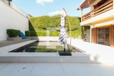 Casa à venda com 476m², 5 quartos e 4 vagasQuintal piscina