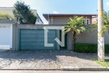 Casa à venda com 476m², 5 quartos e 4 vagasFachada