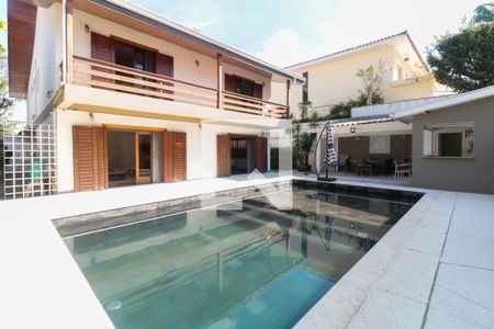 Casa à venda com 476m², 5 quartos e 4 vagasQuintal piscina