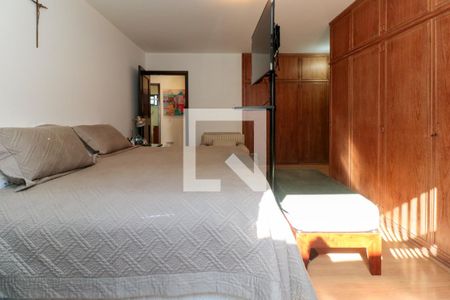 Casa à venda com 476m², 5 quartos e 4 vagasSuíte