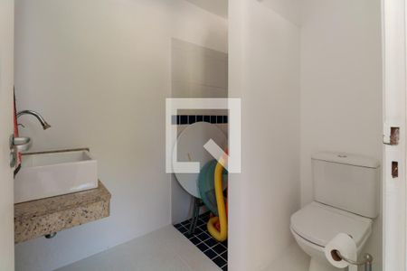 Casa à venda com 476m², 5 quartos e 4 vagasQuintal banheiro