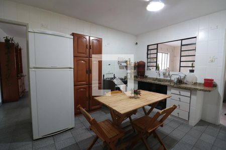 Casa para alugar com 350m², 3 quartos e 2 vagasCozinha