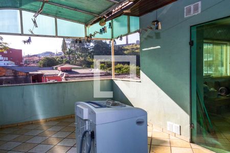 Casa à venda com 331m², 3 quartos e 8 vagasVaranda