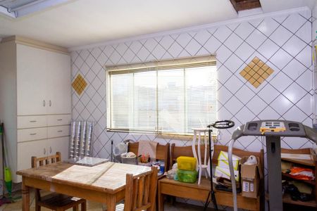 Casa à venda com 331m², 3 quartos e 8 vagasÁrea de Serviço