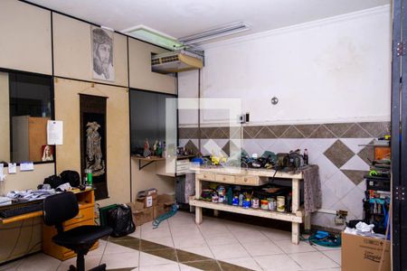 Casa à venda com 331m², 3 quartos e 8 vagasGaragem