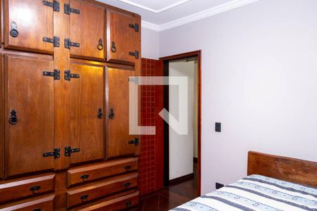 Casa à venda com 331m², 3 quartos e 8 vagasQuarto 3