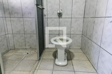 Banheiro de casa para alugar com 1 quarto, 58m² em Vila Maria Alta, São Paulo