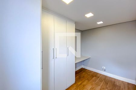 Quarto 1 de apartamento para alugar com 2 quartos, 60m² em Vila Canero, São Paulo
