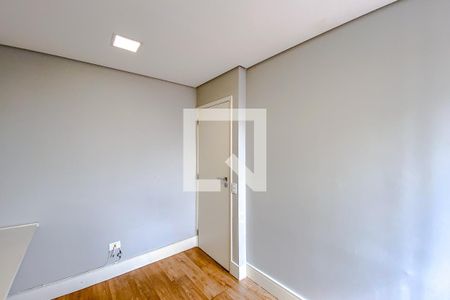 Quarto 1 de apartamento para alugar com 2 quartos, 60m² em Vila Canero, São Paulo