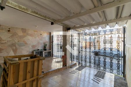 Casa à venda com 148m², 2 quartos e 2 vagas Casa à venda com 148m², 2 quartos e 2 vagasGaragem