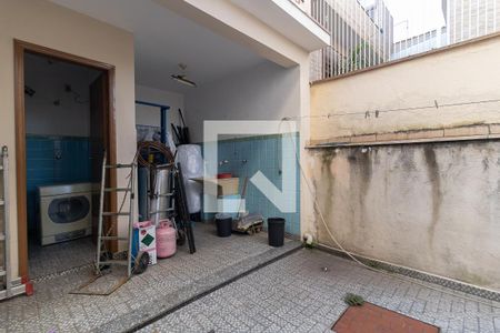 Casa à venda com 148m², 2 quartos e 2 vagas Casa à venda com 148m², 2 quartos e 2 vagasQuintal