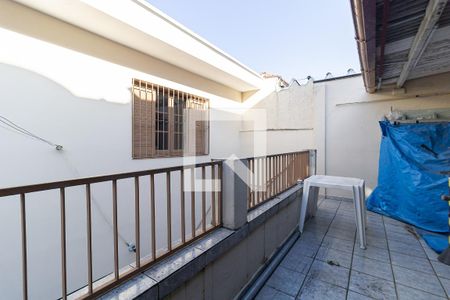 Casa à venda com 148m², 2 quartos e 2 vagas Casa à venda com 148m², 2 quartos e 2 vagasTerraço