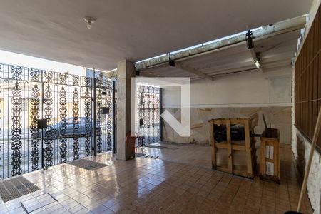 Casa à venda com 148m², 2 quartos e 2 vagas Casa à venda com 148m², 2 quartos e 2 vagasGaragem