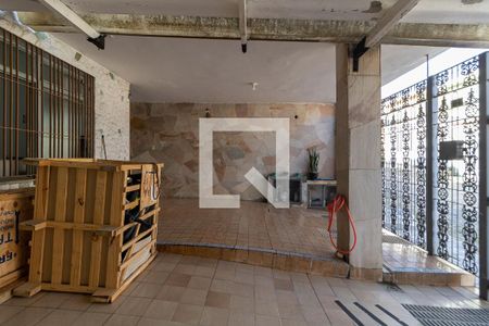 Casa à venda com 148m², 2 quartos e 2 vagas Casa à venda com 148m², 2 quartos e 2 vagasGaragem