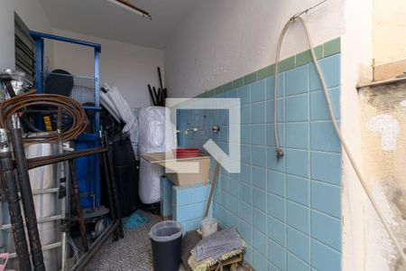 Casa à venda com 148m², 2 quartos e 2 vagas Casa à venda com 148m², 2 quartos e 2 vagasLavanderia