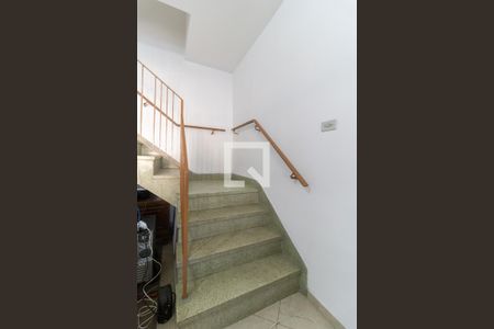 Escada de casa à venda com 2 quartos, 148m² em Jardim Patente Novo , São Paulo
