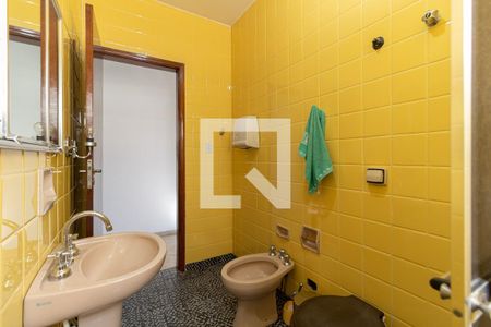 Casa à venda com 148m², 2 quartos e 2 vagas Casa à venda com 148m², 2 quartos e 2 vagasBanheiro Social 1