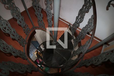 Escada de casa à venda com 2 quartos, 200m² em Cidade Mãe do Céu, São Paulo