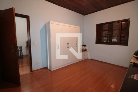 Casa à venda com 200m², 2 quartos e 6 vagasQuarto 3