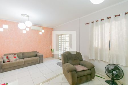 Sala de casa à venda com 2 quartos, 250m² em Jardim Eulina, Campinas