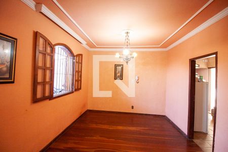 Sala de casa à venda com 5 quartos, 360m² em Candelária, Belo Horizonte