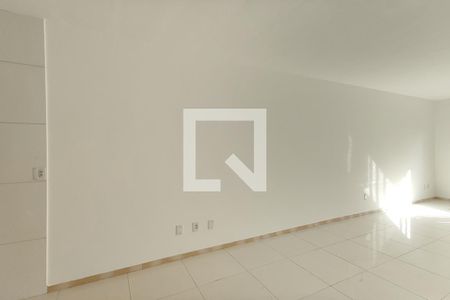 Sala de apartamento à venda com 2 quartos, 40m² em Loteamento Parque Recreio, São Leopoldo
