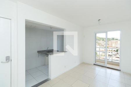 Sala e cozinha de apartamento à venda com 2 quartos, 46m² em Madureira, Rio de Janeiro