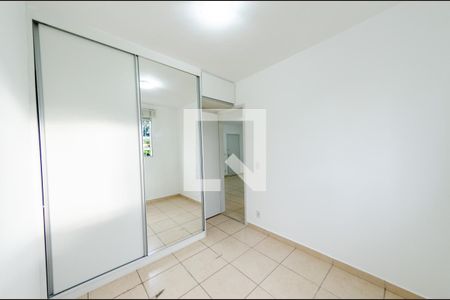 Quarto 2 de apartamento para alugar com 2 quartos, 45m² em Salgado Filho, Belo Horizonte