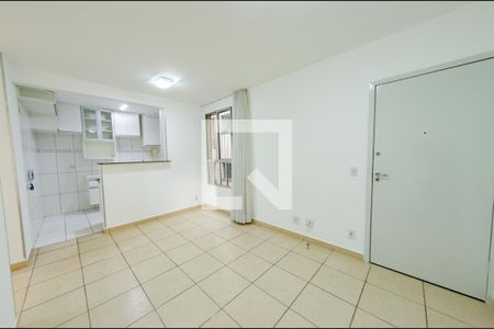 Sala de apartamento para alugar com 2 quartos, 45m² em Salgado Filho, Belo Horizonte
