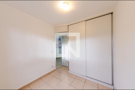 Quarto 1 de apartamento para alugar com 2 quartos, 45m² em Salgado Filho, Belo Horizonte