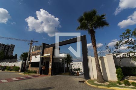 Apartamento para alugar com 43m², 2 quartos e 1 vaga Apartamento para alugar com 43m², 2 quartos e 1 vagaFachada