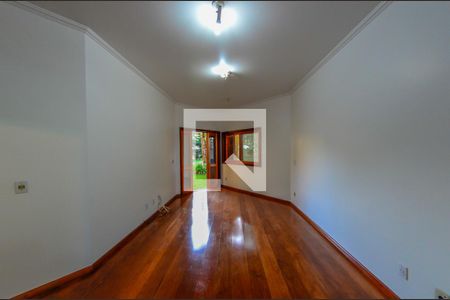 Casa à venda com 420m², 5 quartos e 7 vagasSuíte 4