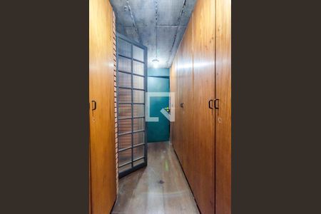 Casa à venda com 331m², 5 quartos e 2 vagas Casa à venda com 331m², 5 quartos e 2 vagasCorredor