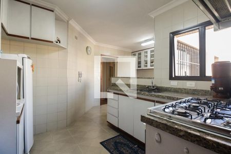 Apartamento à venda com 135m², 3 quartos e 2 vagasCozinha