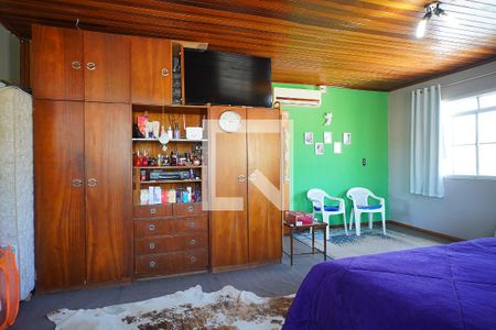 Casa à venda com 240m², 3 quartos e 1 vagaSuíte