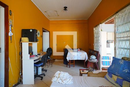 Casa à venda com 240m², 3 quartos e 1 vagaSala - Cozinha