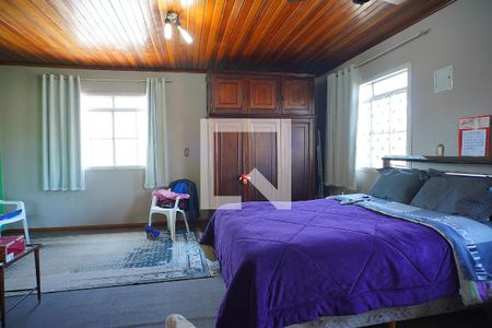 Casa à venda com 240m², 3 quartos e 1 vagaSuíte