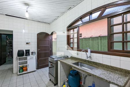 Casa à venda com 200m², 2 quartos e 1 vaga Casa à venda com 200m², 2 quartos e 1 vagaCozinha