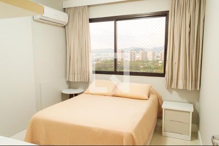 Quarto 1 de apartamento para alugar com 3 quartos, 140m² em Barra da Tijuca, Rio de Janeiro