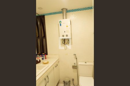 Apartamento para alugar com 140m², 3 quartos e 2 vagas Apartamento para alugar com 140m², 3 quartos e 2 vagasBanheiro Social