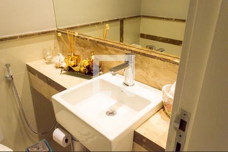 Apartamento para alugar com 140m², 3 quartos e 2 vagas Apartamento para alugar com 140m², 3 quartos e 2 vagasLavabo