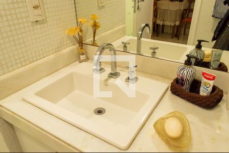Apartamento para alugar com 140m², 3 quartos e 2 vagas Apartamento para alugar com 140m², 3 quartos e 2 vagasBanheiro Social