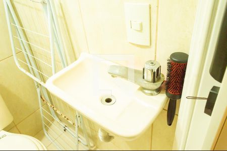 Apartamento para alugar com 140m², 3 quartos e 2 vagas Apartamento para alugar com 140m², 3 quartos e 2 vagasBanheiro de Serviço
