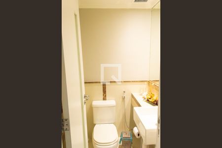 Apartamento para alugar com 140m², 3 quartos e 2 vagas Apartamento para alugar com 140m², 3 quartos e 2 vagasLavabo