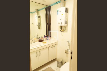 Apartamento para alugar com 140m², 3 quartos e 2 vagas Apartamento para alugar com 140m², 3 quartos e 2 vagasBanheiro Social