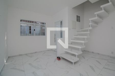 Sala de casa para alugar com 2 quartos, 90m² em Vila Prudente, São Paulo
