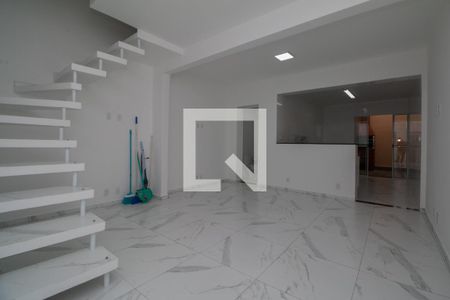 Sala de casa para alugar com 2 quartos, 90m² em Vila Prudente, São Paulo