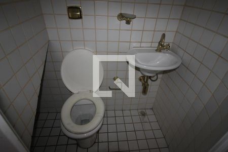 Lavabo de casa para alugar com 3 quartos, 210m² em Jardim Consorcio, São Paulo