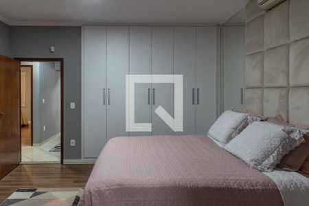 Casa à venda com 250m², 3 quartos e 5 vagasSuíte 1