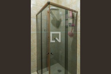 Casa à venda com 250m², 3 quartos e 5 vagasBanheiro da Suíte 2